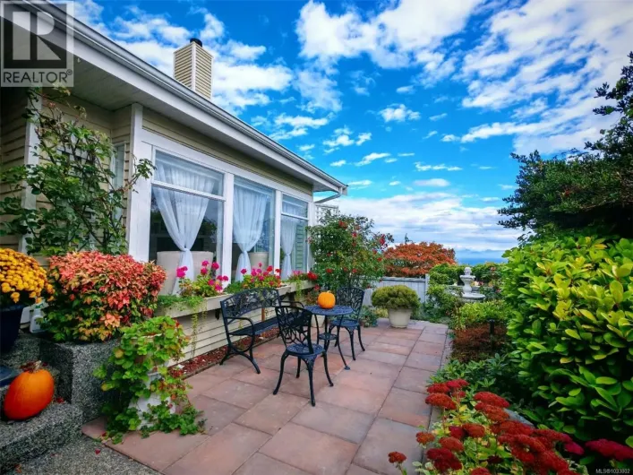 3653 Glen Oaks Dr, Nanaimo