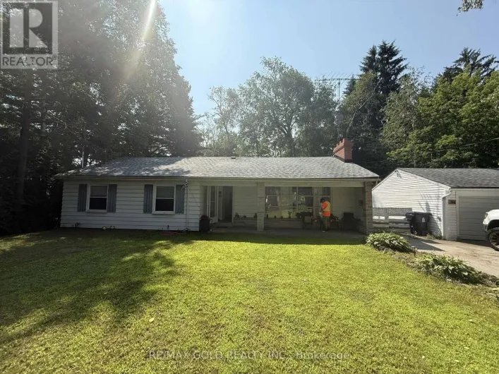 366 BEECHGROVE DRIVE, Toronto
