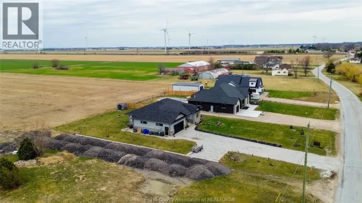 366 EAST RUSCOM RIVER ROAD, Lakeshore