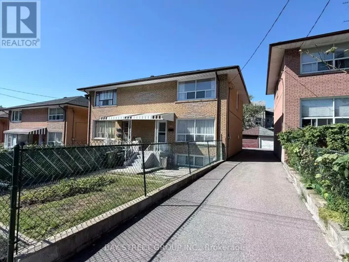 366 HIGHFIELD ROAD, Toronto