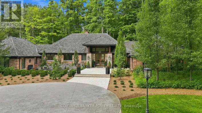 House for sale: 3668 HOMEWOOD LANE, London South