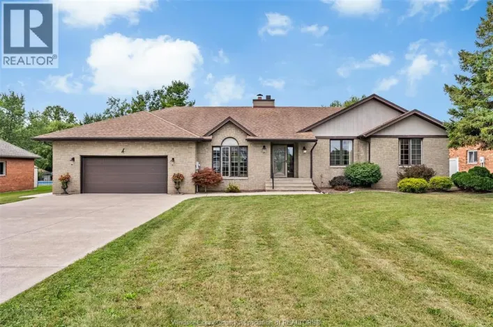 367 ELMSTEAD, Lakeshore