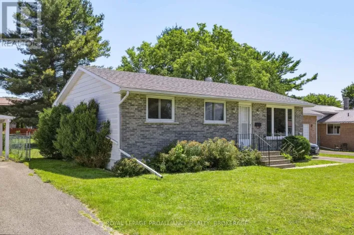 367 GEORGIANA STREET, Gananoque