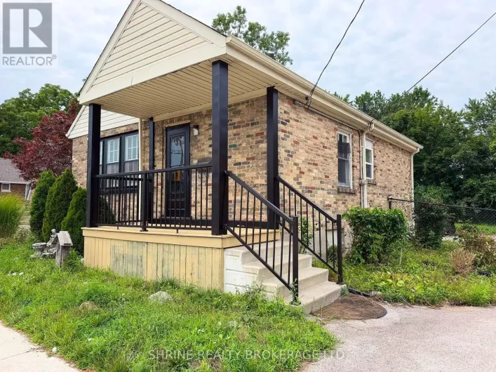 367 SPRINGBANK DRIVE, London South