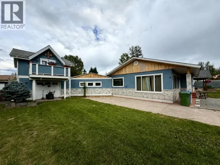 3672 BROADWAY AVENUE, Smithers