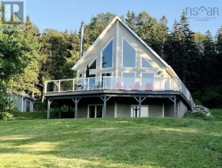 368 Lakeshore Drive, Irish Cove