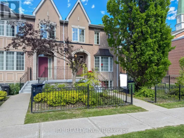 369 KENNETH AVENUE, Toronto