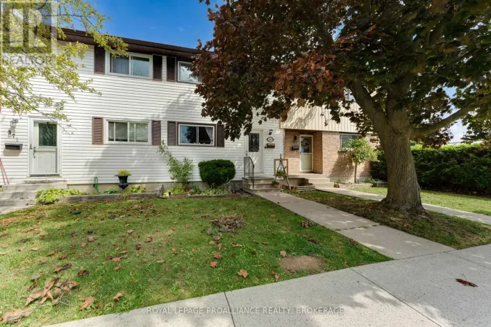 369 WILLIAM STREET N, Gananoque