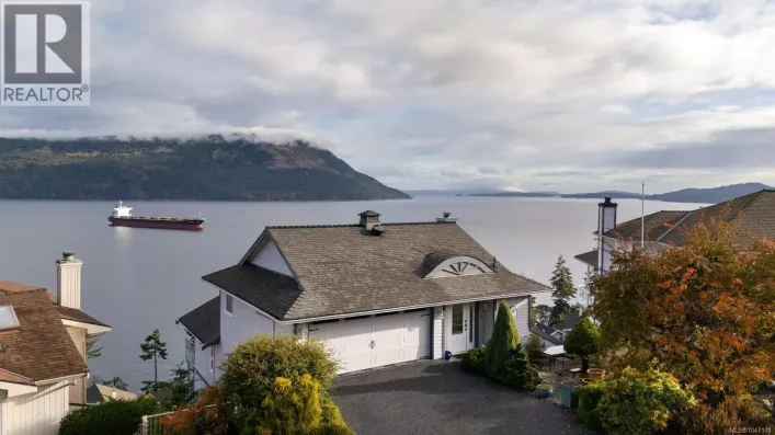 3697 Marine Vista, Cobble Hill