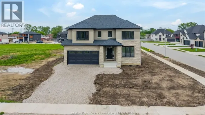 3698 FARROW AVENUE, Windsor