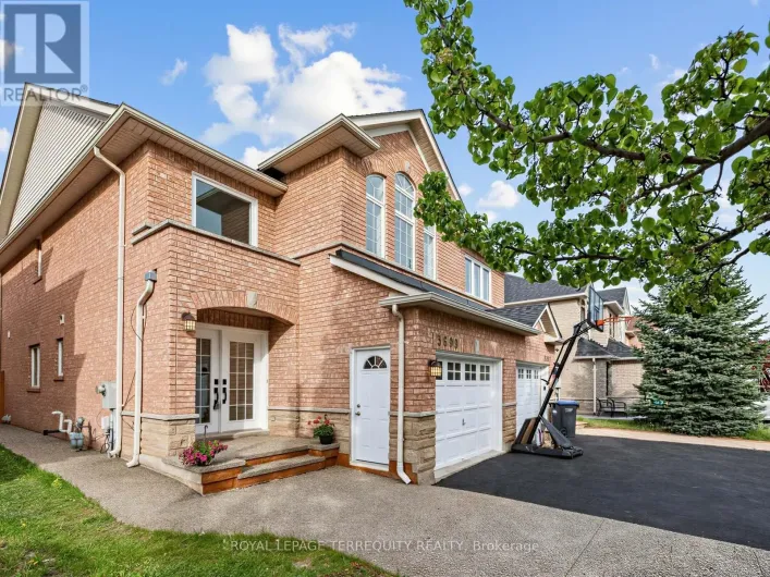 3699 GOLDEN LOCUST DRIVE, Mississauga