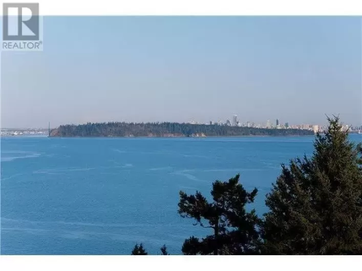 3699 SUNSET LANE, West Vancouver