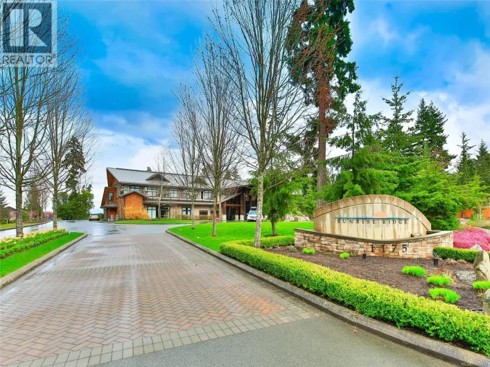37 1175 RESORT Dr, Parksville