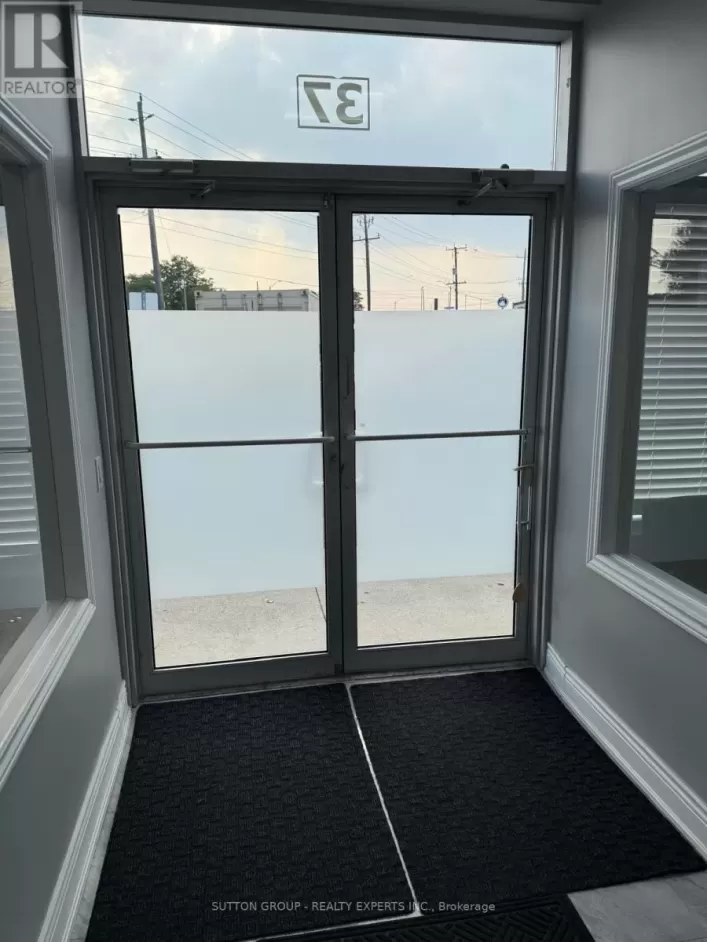 37 - 1770 ALBION ROAD, Toronto