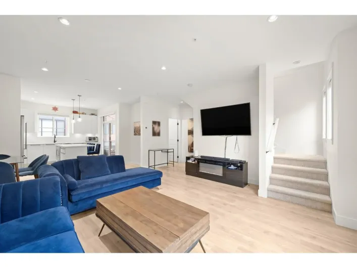 37 19897 75A AVENUE, Langley