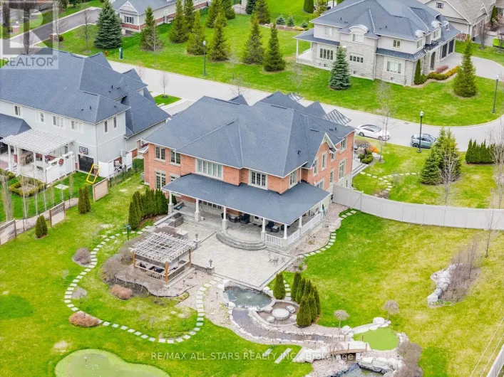 37 - 37 COUNTRY CLUB CRESCENT, Uxbridge