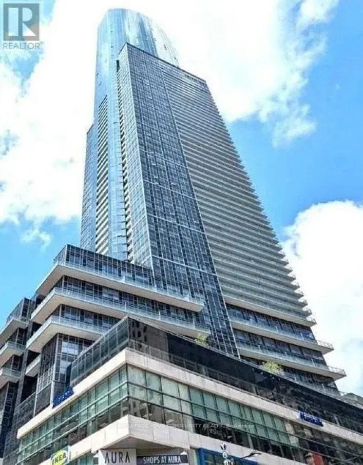 37 - 384 YONGE STREET, Toronto