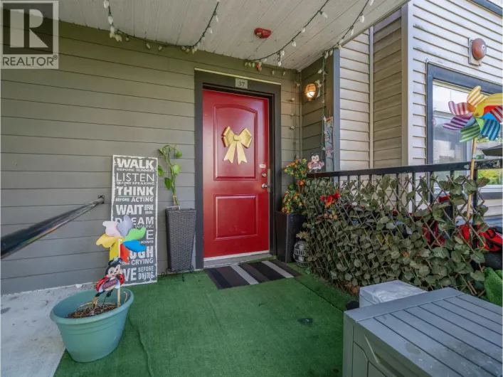 37 7428 14TH AVENUE, Burnaby