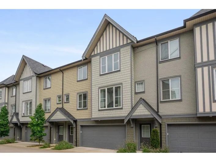 37 8050 204 STREET, Langley