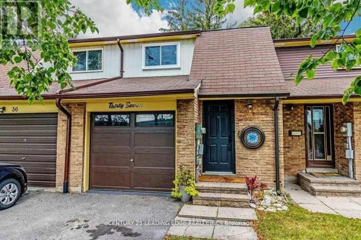 37 - 925 BURNS STREET W, Whitby