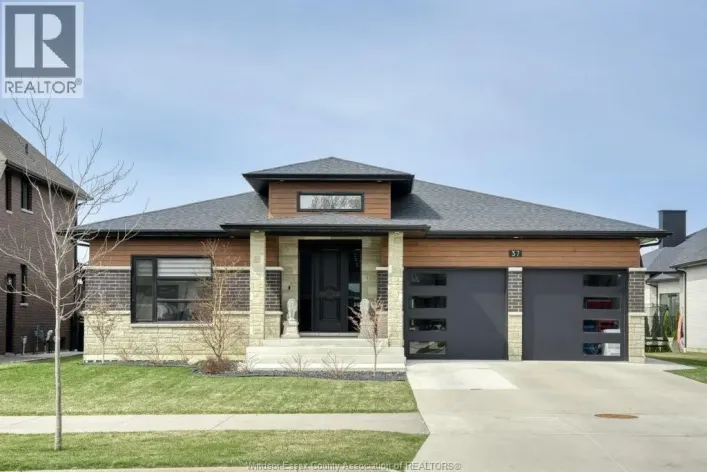 37 AUGUSTA DRIVE, Leamington