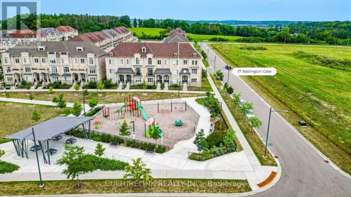 Row / Townhouse for sale: 37 BABINGTON GATE, Vaughan