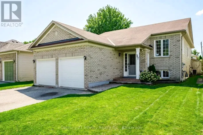 37 BAXTER PLACE, Port Hope