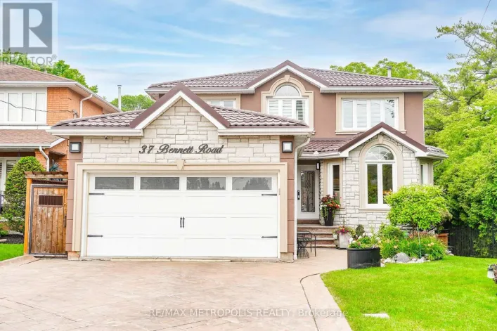 House for sale: 37 BENNETT ROAD, Toronto