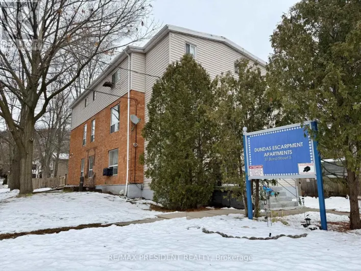 37 BOND STREET S, Hamilton