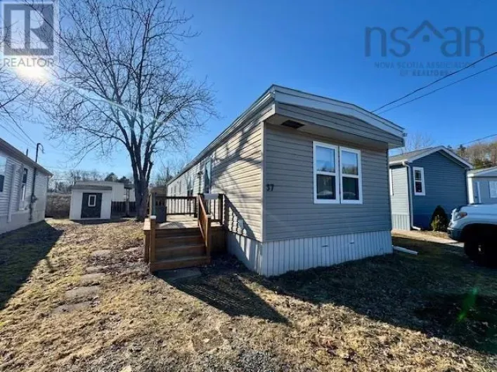 37 Brook Crescent, Middle Sackville