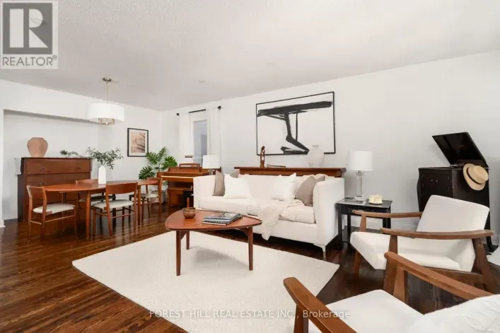 House for sale: 37 CYNTHIA ROAD, Toronto