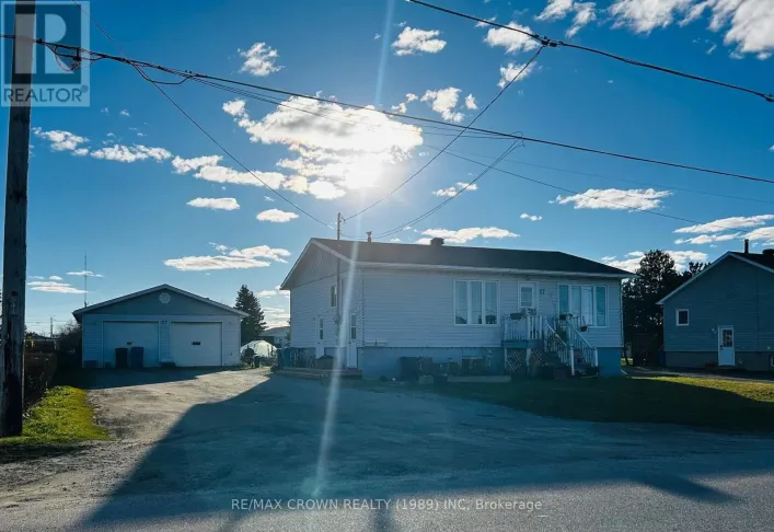 37 DE L'ETANG BOULEVARD, Kapuskasing