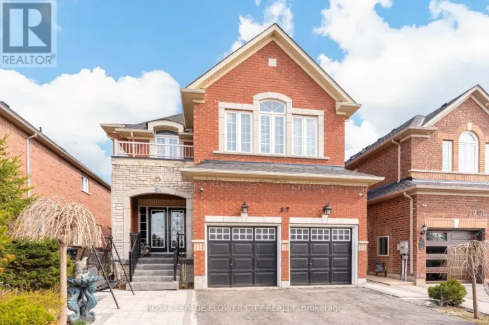 37 DENIM DRIVE, Brampton