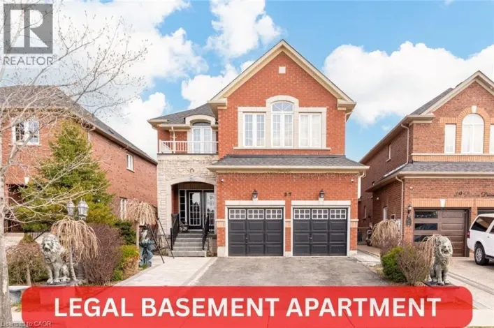37 DENIM Drive, Brampton
