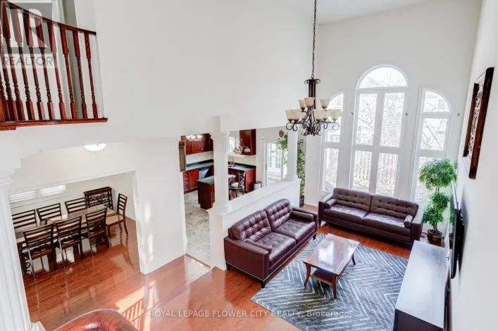 37 DENIM DRIVE, Brampton