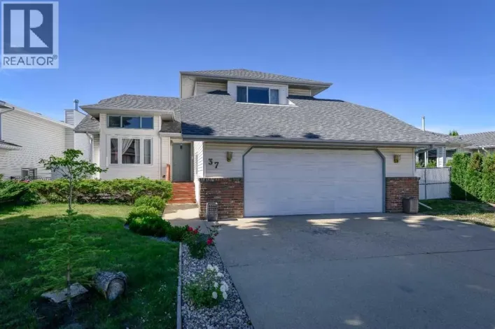 37 Denovan Crescent, Red Deer