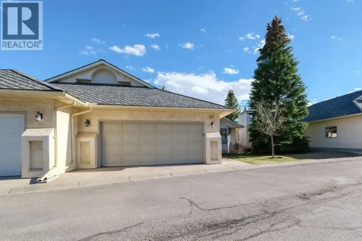 37 Edgepark Villas NW, Calgary