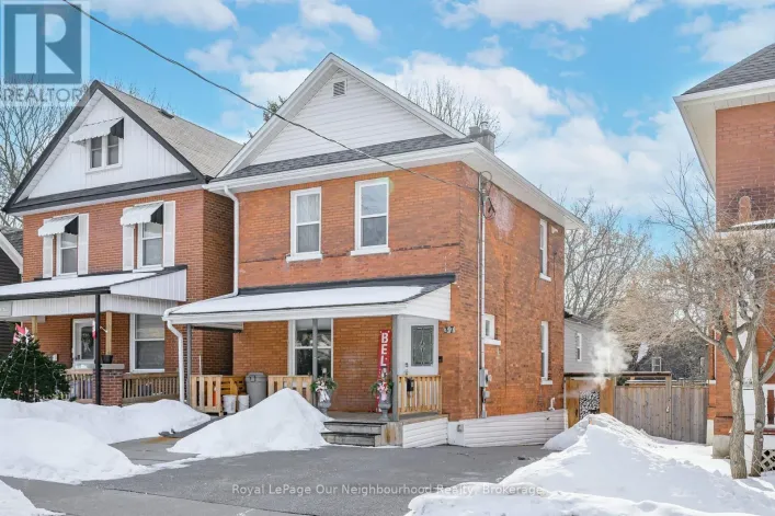 37 ELGIN STREET E, Oshawa