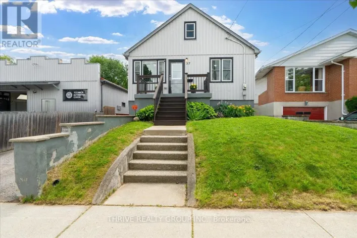 37 EMERY STREET W, London South