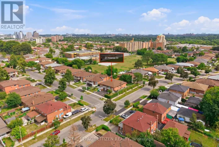 37 FIRENZA DRIVE, Toronto