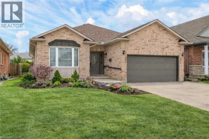 37 GARTH TRAILS Crescent, Hamilton