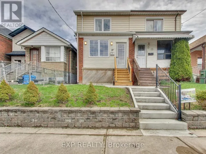 37 GILBERT AVENUE, Toronto