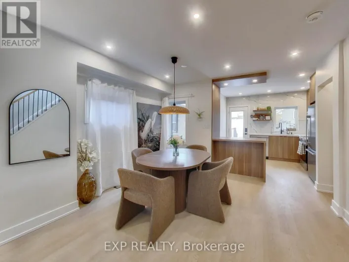 37 GILBERT AVENUE, Toronto