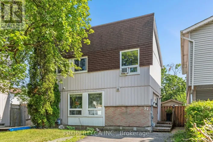 37 GLADSTONE SQUARE, Brampton
