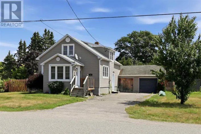 37 Government RD, Thessalon