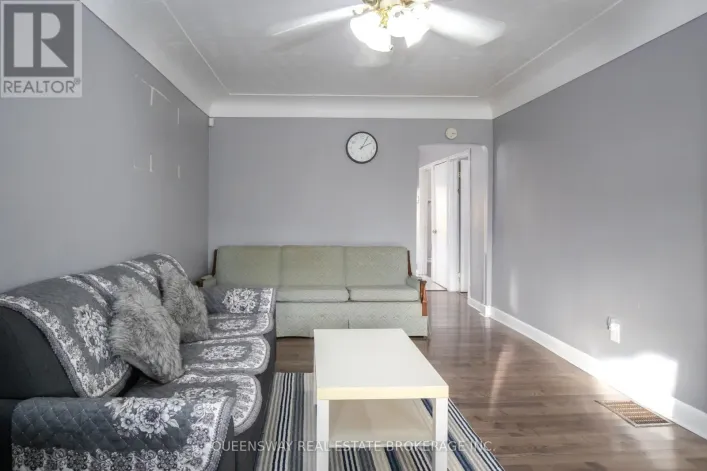 37 HOPE AVENUE, Hamilton