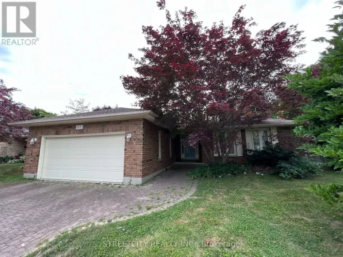 37 JENNIFER ROAD, London North