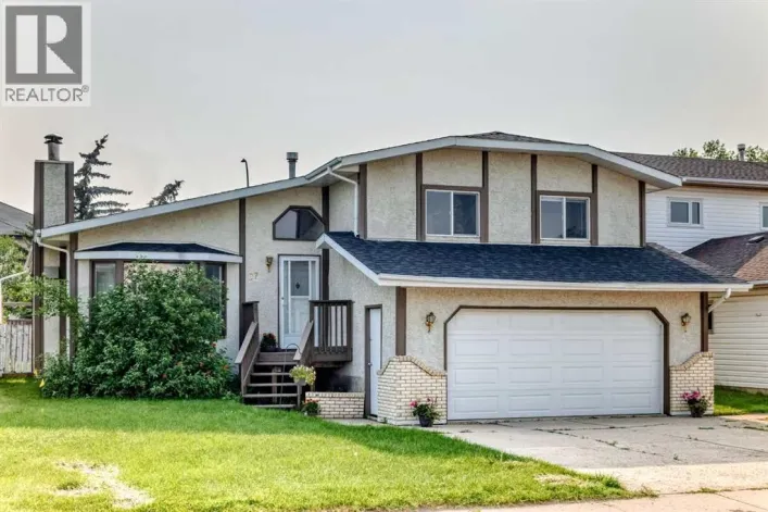 37 Kennings Crescent, Red Deer