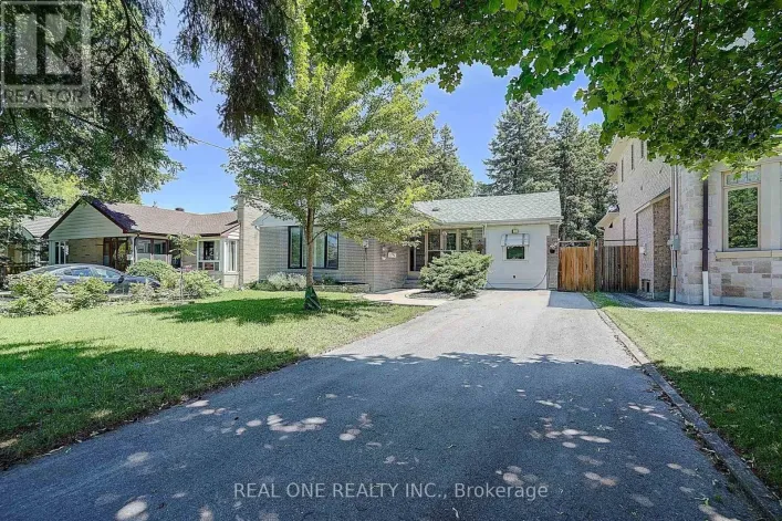 37 LAURALYNN CRESCENT, Toronto