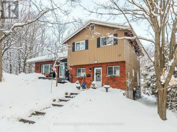 37 LOUISA STREET, Parry Sound